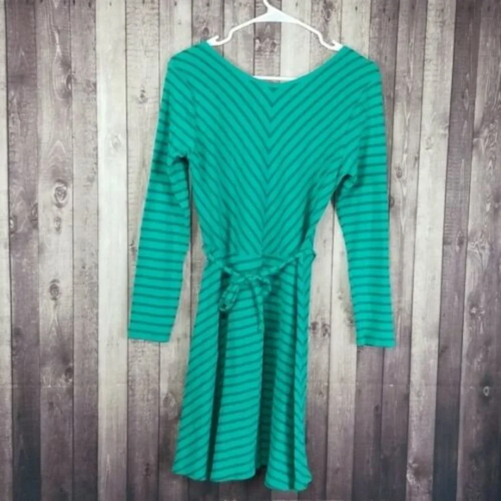 Old Navy striped long sleeve dress 5